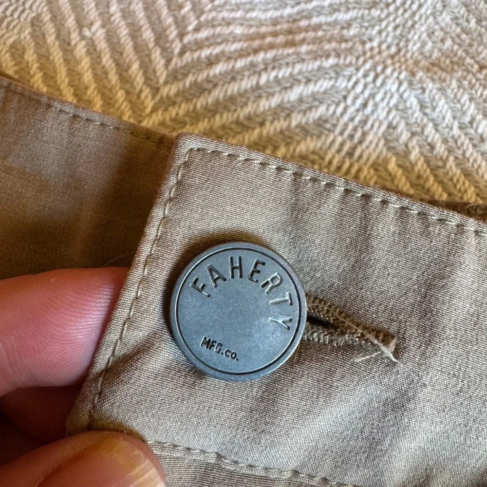 Faherty All Day Shorts Mens 33 (34) Khaki Tan Stretch Hybrid Board Shorts Water
